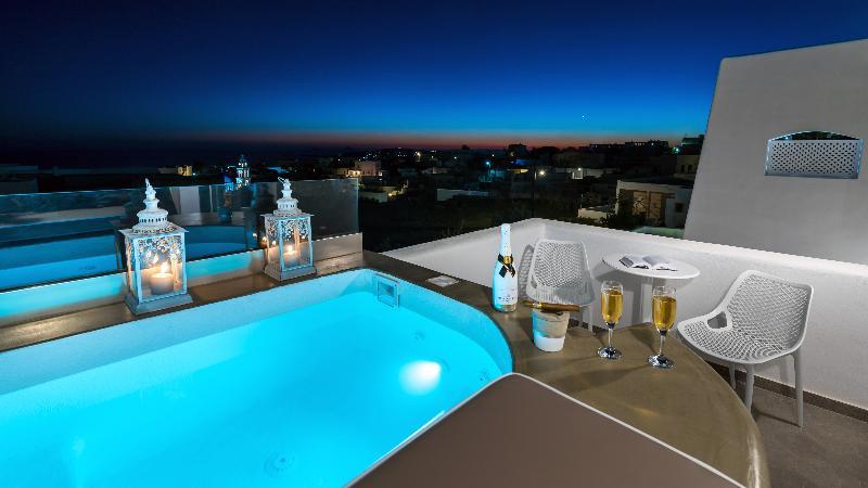 White Harmony Suites Мегалохори Экстерьер фото